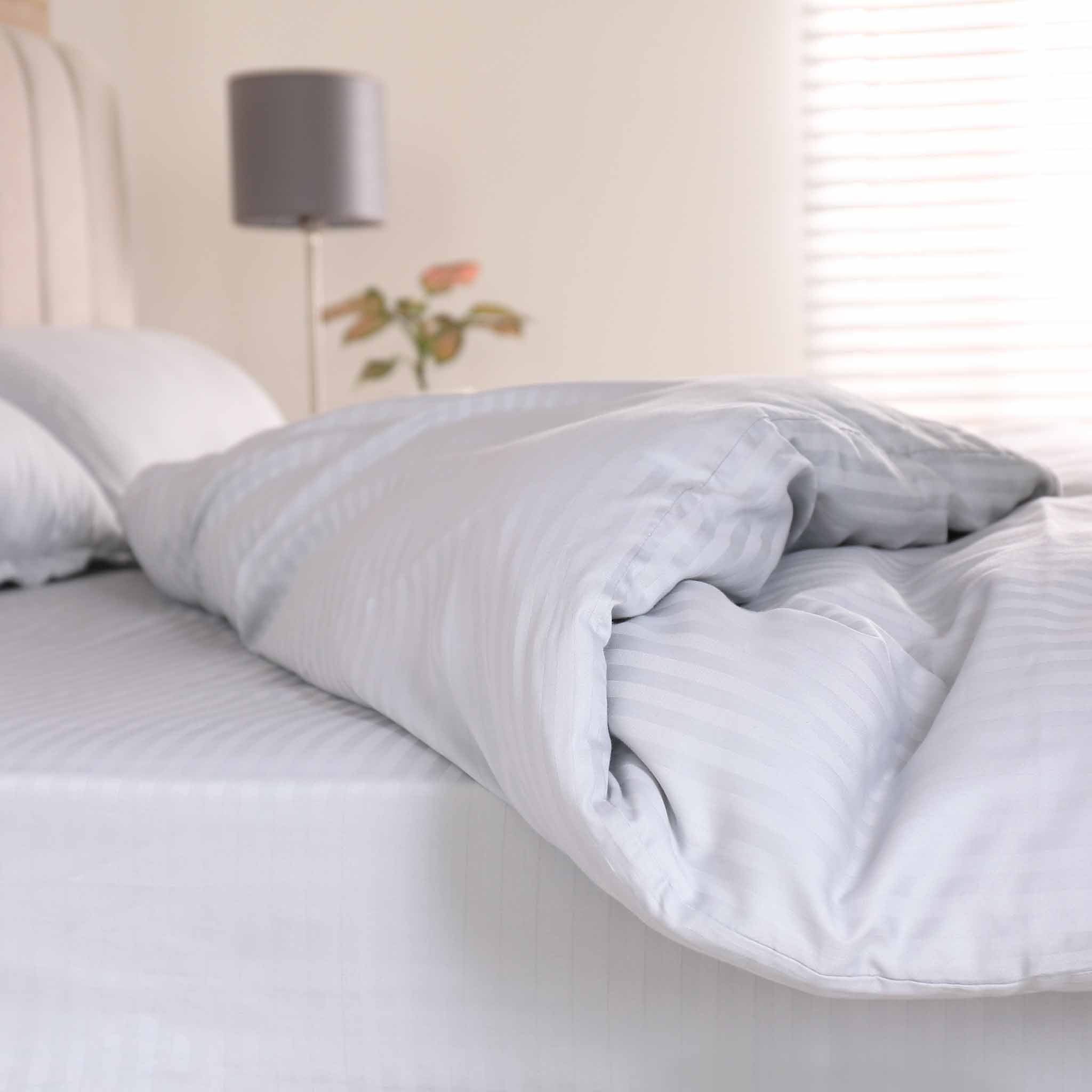 Comforter & Duvet Covers - Just because you suffer from dust mite allergies does not mean you have to give up that favorite comforter.