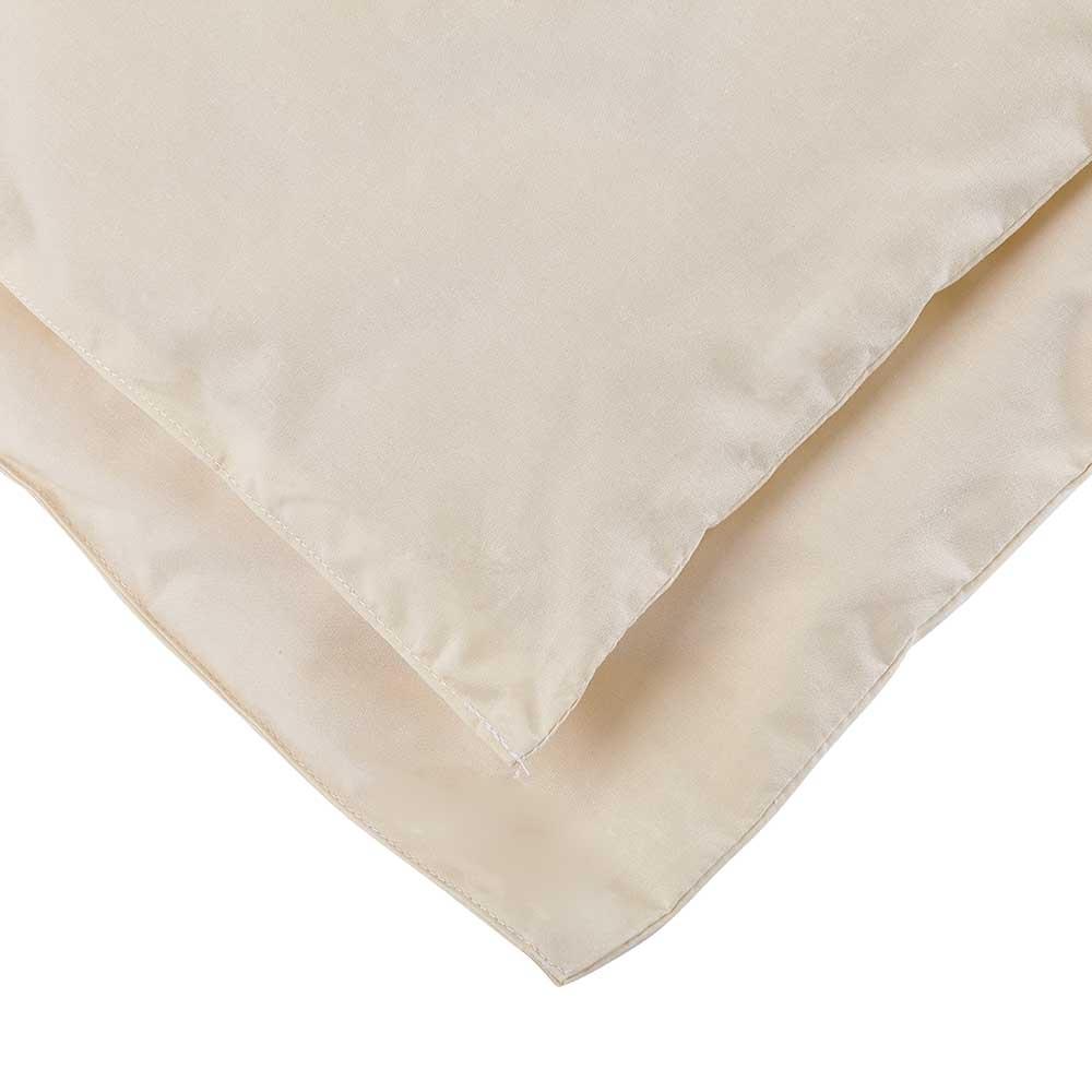 Sleep & Beyond Washable Wool Comforter Detail