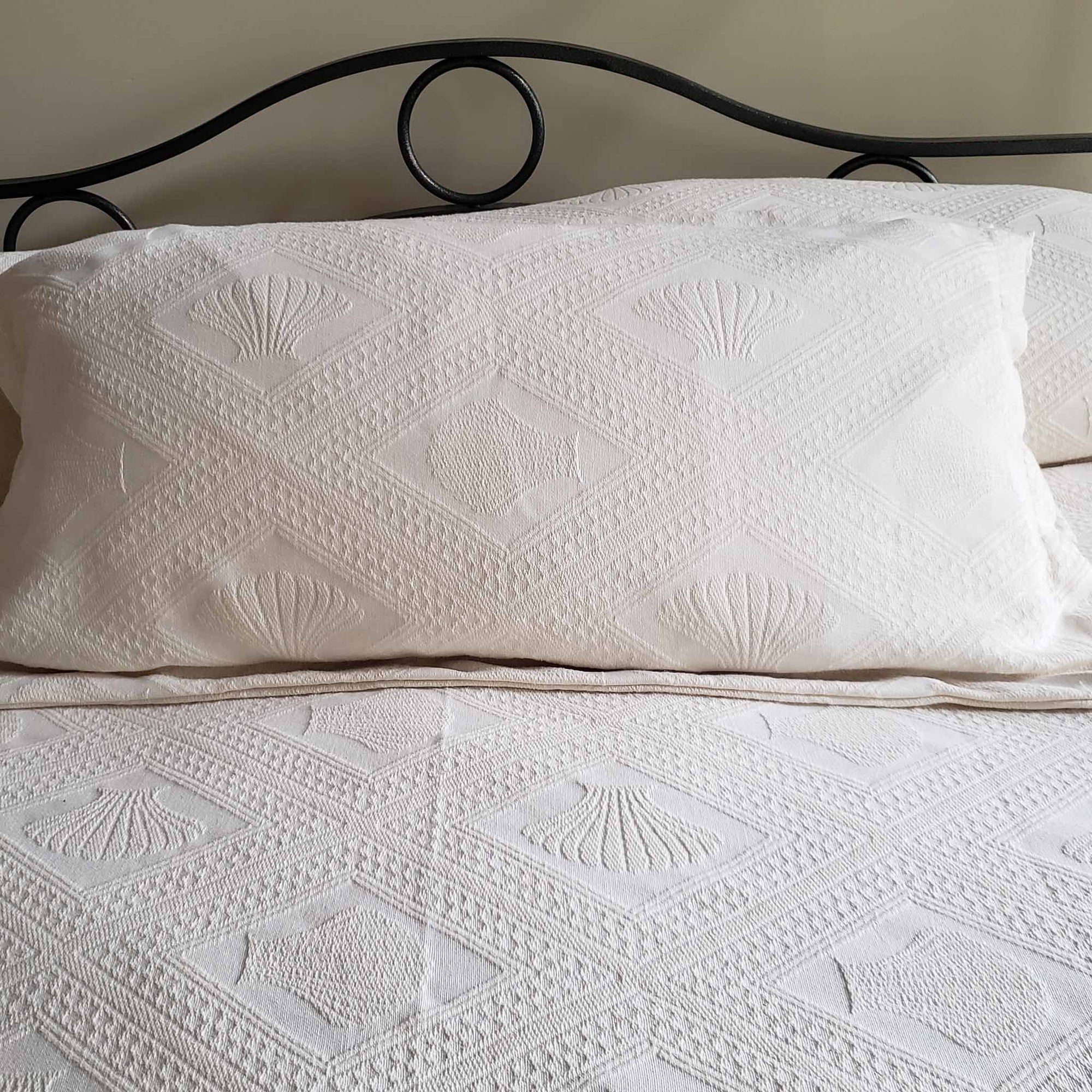 Our richly textured luxury woven Jacquard Avalon design pillow shams add a simple but elegant finished look to your bed.