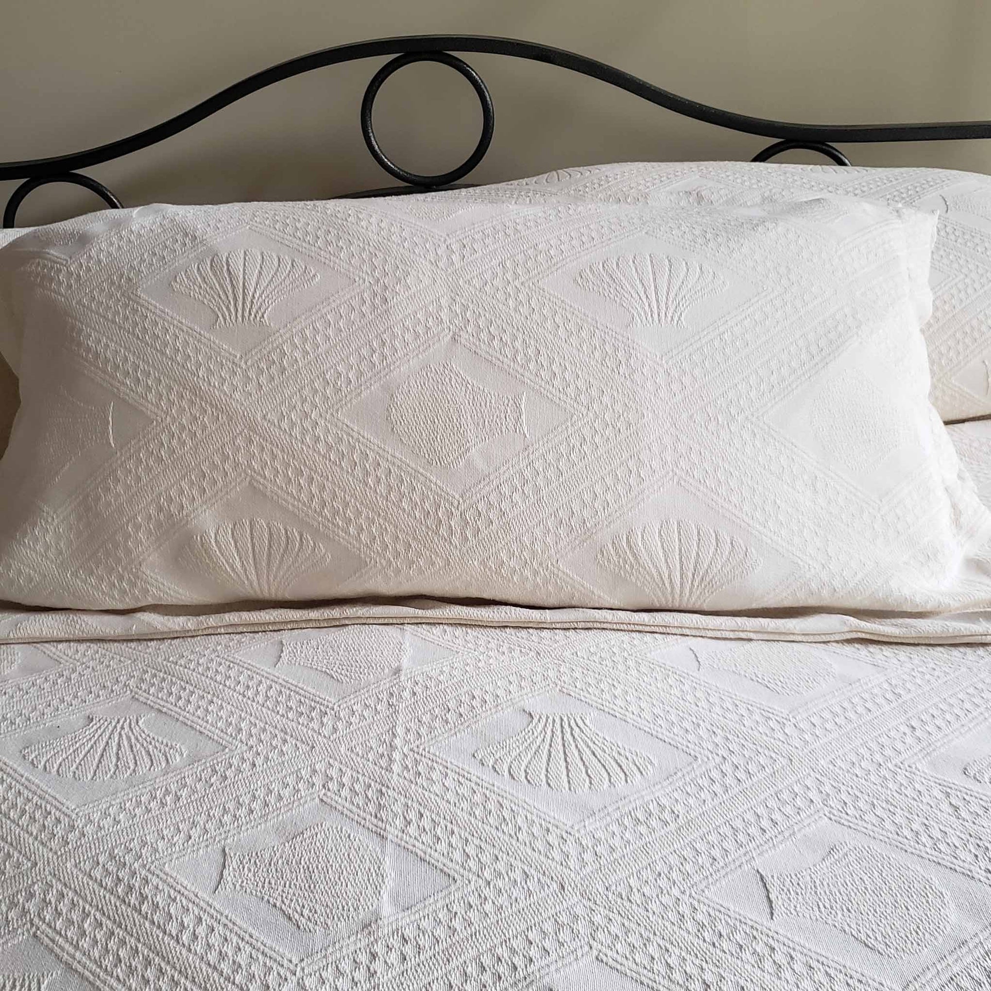 Washable Jacquard Bedspreads | AllergyStore.Com